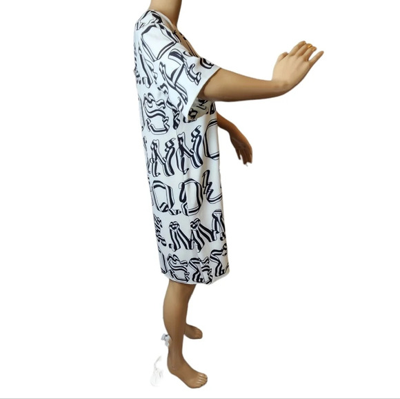 NWT Love Moschino dress. Size 6 or 8. See description - Picture 7 of 16